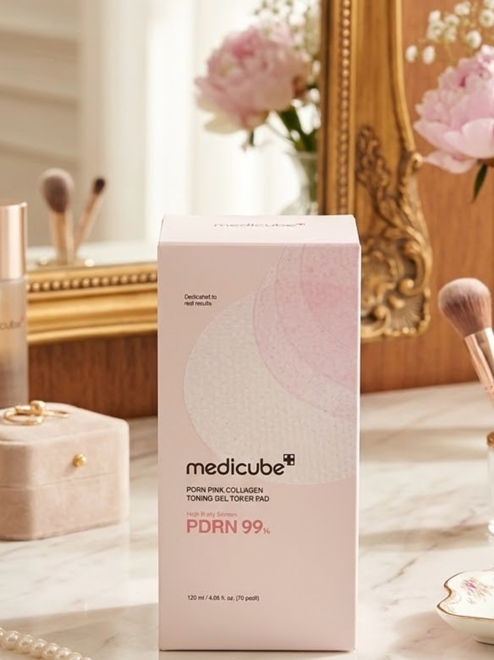 Medicube PDRN 99% Pink Collagen Toning Gel Pads — Pink
